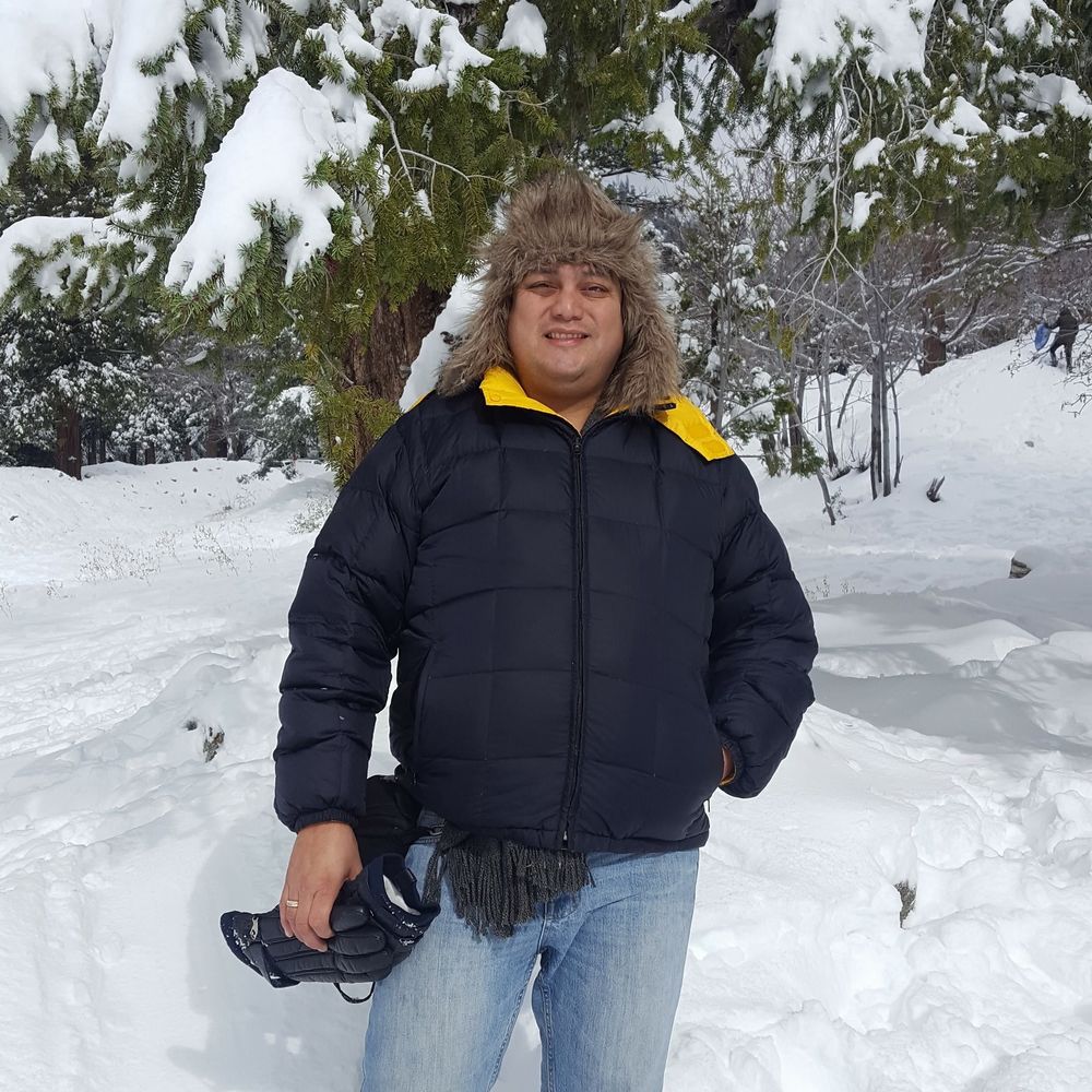 Meet your Posher, Walker omar