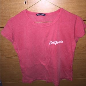 Vintage style, red, semi-cropped tee