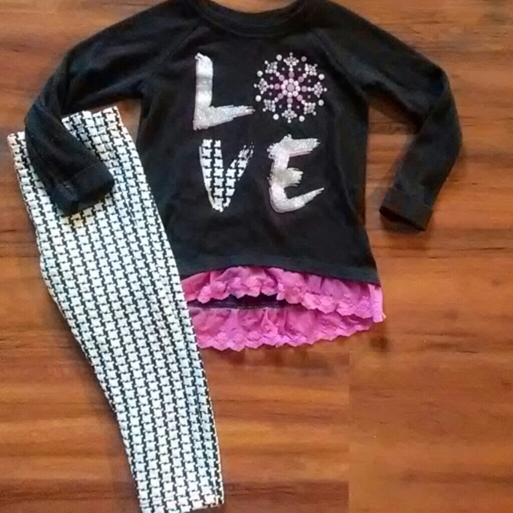 Girl's Outfit