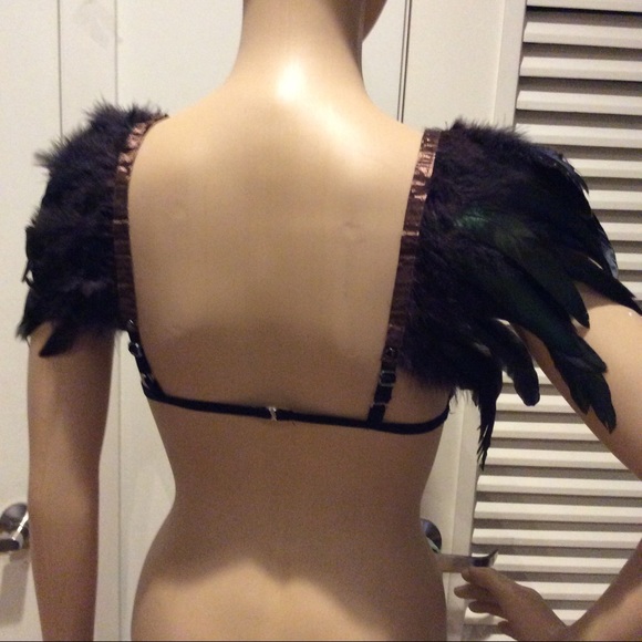 🎀 3PC FEATHER BRA NECKLACE HAIR PIECE FLOWER CLIP BOHO FESTIVAL IHEART RAVES - Picture 7 of 8