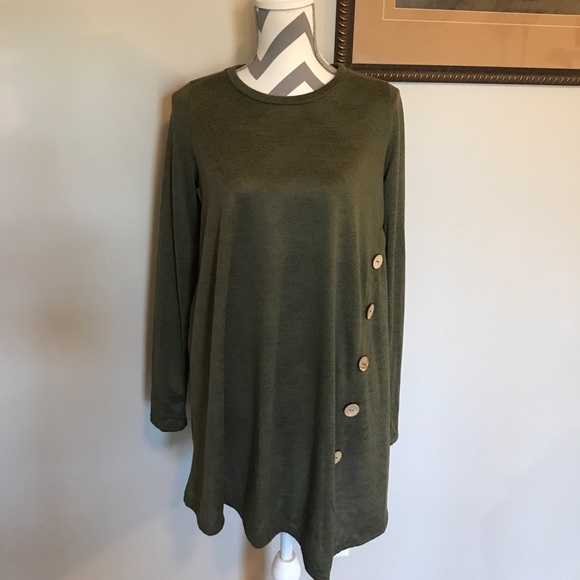 ‼️LAST 1 ‼️Army Green Asymmetrical Button Tunic - Picture 2 of 4