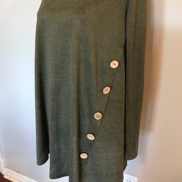 ‼️LAST 1 ‼️Army Green Asymmetrical Button Tunic - Picture 4 of 4