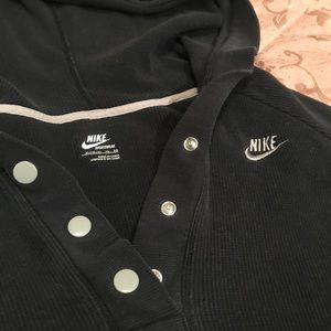 black nike pullover sweater / hoodie