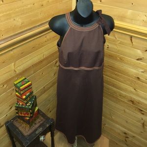 Sleeveless tied shoulder dress