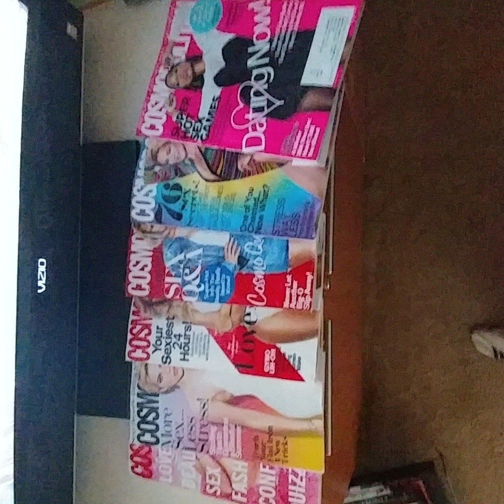 6 Cosmopalitan magazines