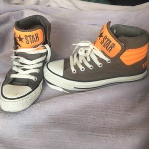 Converse Allstars khaki green and orange size 6
