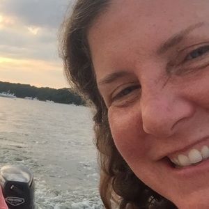 Meet your Posher, Lucy