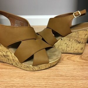 Tan Wedges