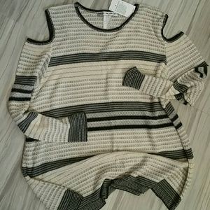 BNWT Cold Shoulder Top