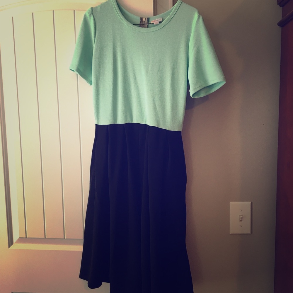 Lularoe Amelia dress