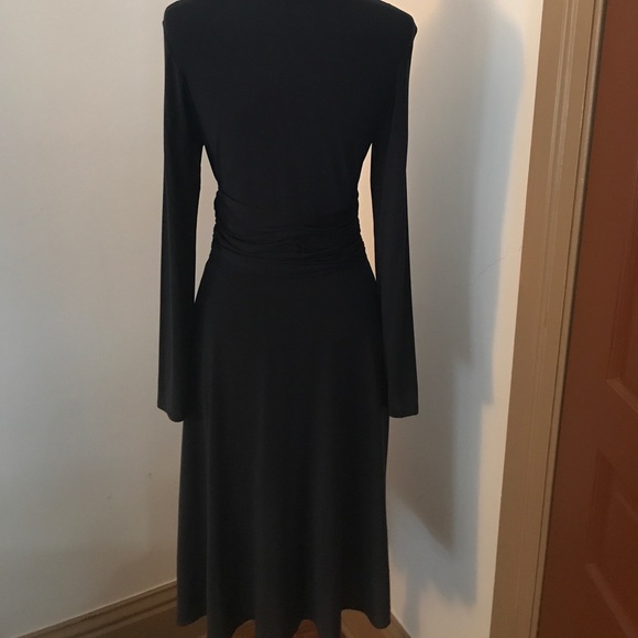 Stunning navy faux wrap dress by BCBGMaxazria - Picture 4 of 5