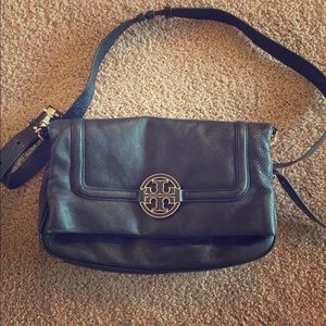 Black leather Tori Burch sling purse