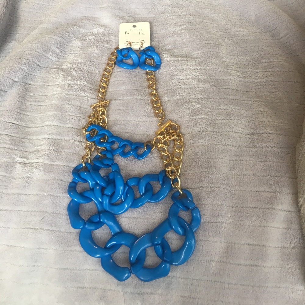 Blue jewelry set