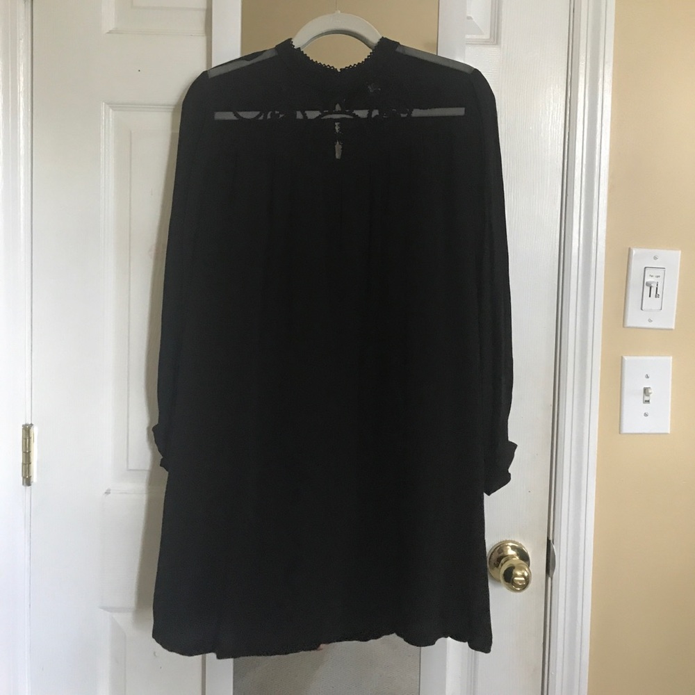 Never worn, prematurely removed tags :(