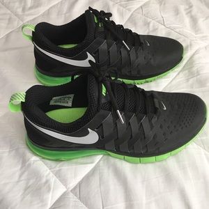 Nike Fingertrap Max size 11