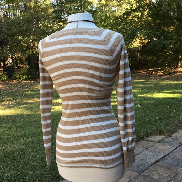 Khaki striped waffle knit shirt - Picture 3 of 4