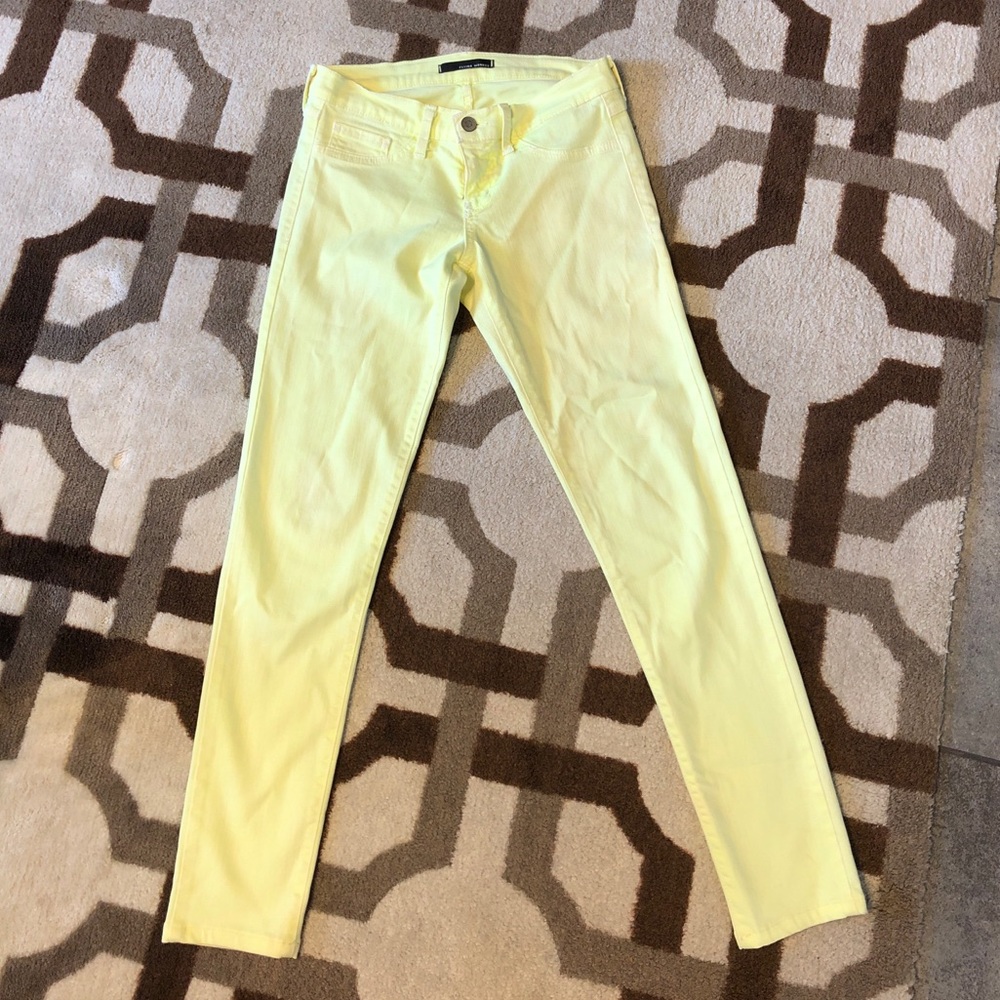 NEON YELLOW SKINNY JEANS SIZE 3