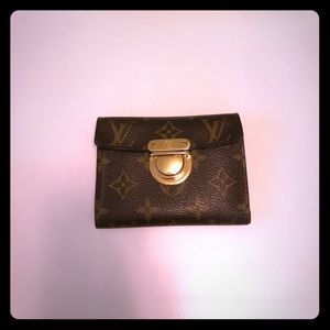 Louis Vuitton monogram koala wallet (Authentic)