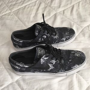Nike janoski’s
