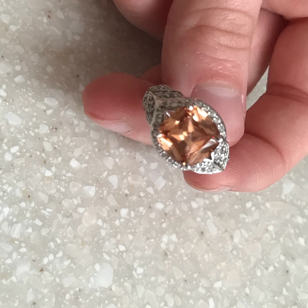 PLEASE READ ALL INFO Deep Champagne garnet
