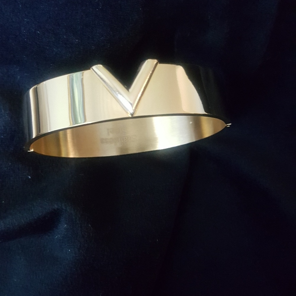 women bracelet