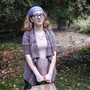 Meet your Posher, Holly