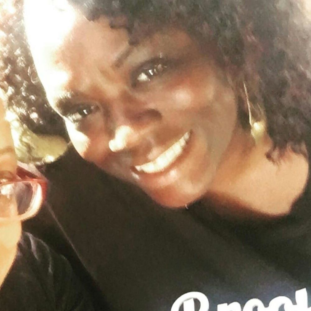 Meet your Posher, Sharon