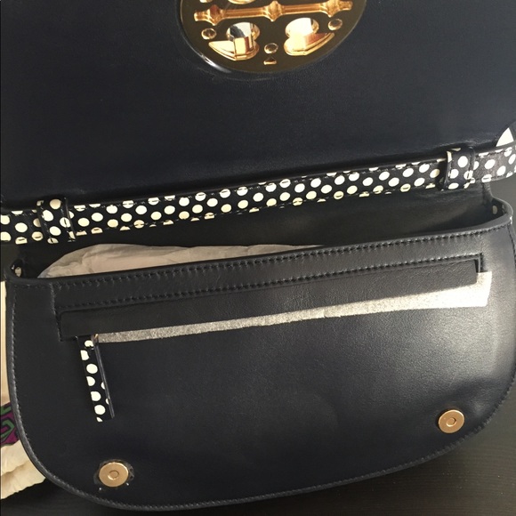 Tory Burch Jamie Printed Clutch - Picture 2 of 3