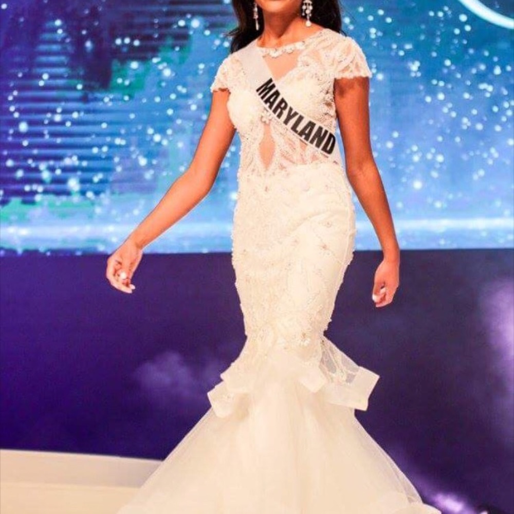 Jovani 50220 in White