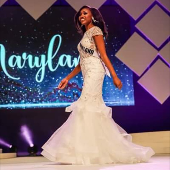 Jovani 50220 in White - Picture 2 of 5