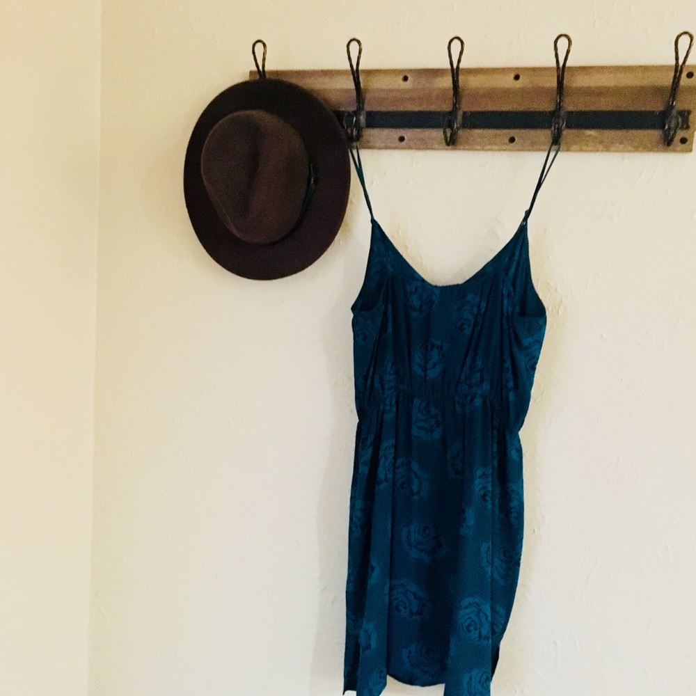 Heritage 1971 silky blue/green dress