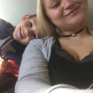 Meet your Posher, Danielle