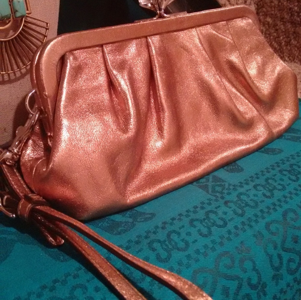 Coach Gold Leather Bag/Clutch Versatile. Mint - Picture 7 of 7