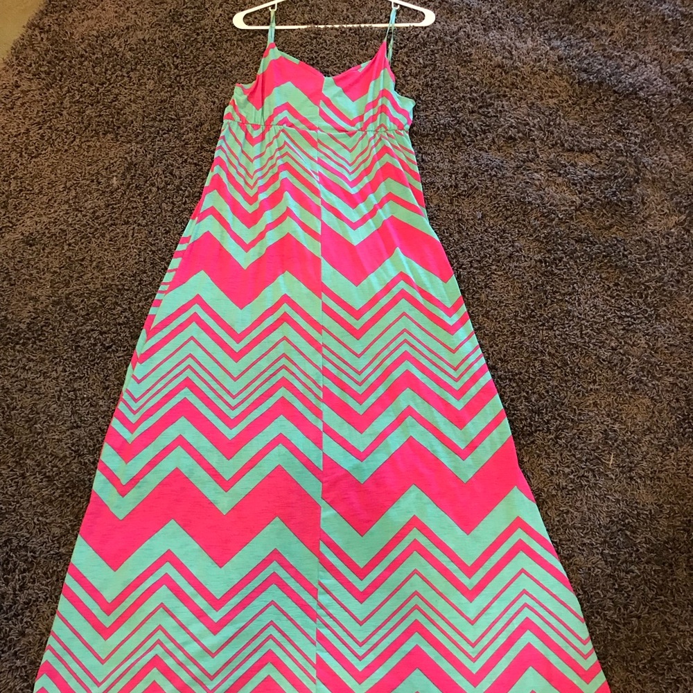 Get noticed! Fun comfortable sundress!