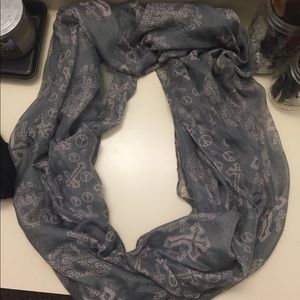Gray Cross Patterned Infinity Scarf