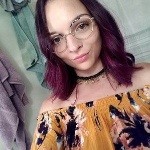 Meet your Posher, Victoria