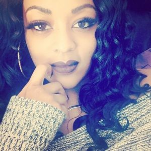 Meet your Posher, Takeisha