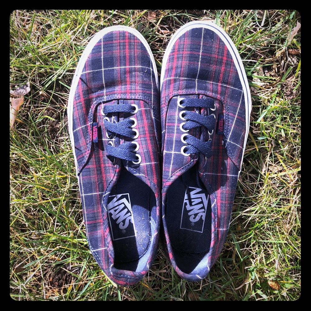 Vans plaid lace ups