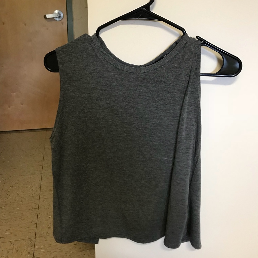 Grey top
