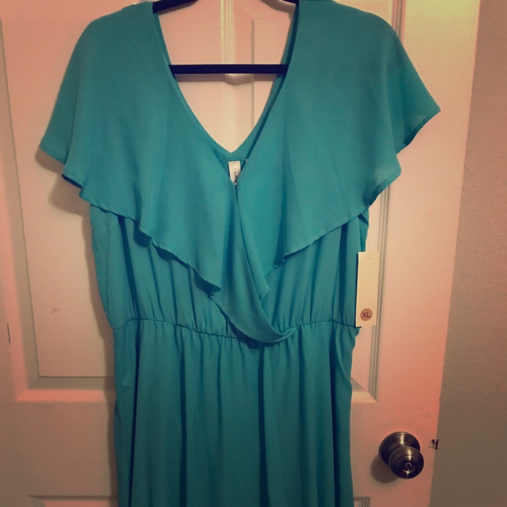 Turquoise ruffled dress XL
