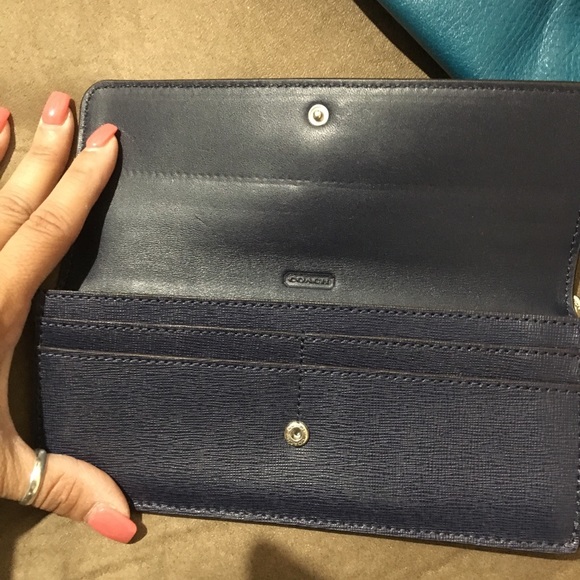 Authentic - Picture 3 of 6