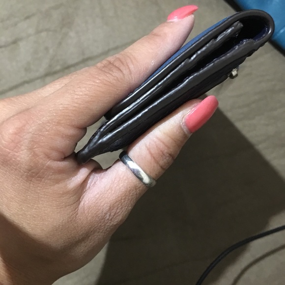 Authentic - Picture 6 of 6