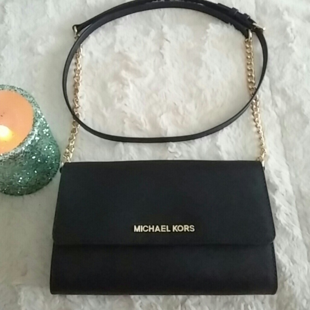 🆕Michael Kors Jet set leather crossbody bag