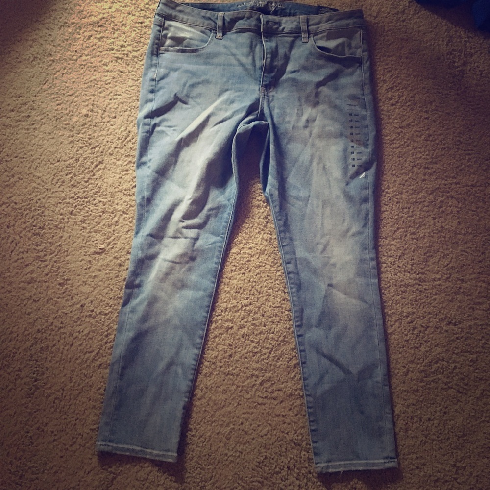 AE Super Super Stretch Low Rise Jeggings NWT