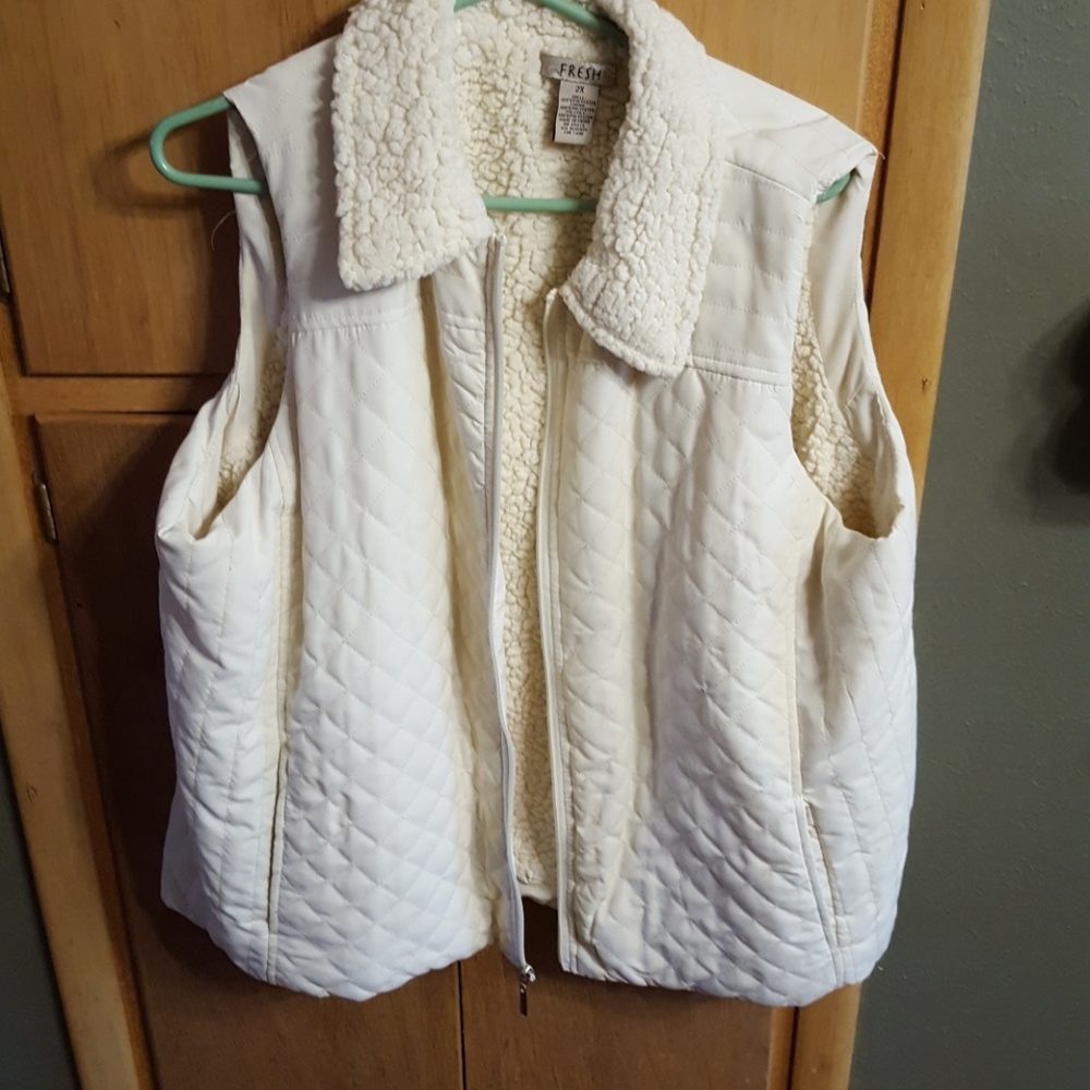 Polyester vest