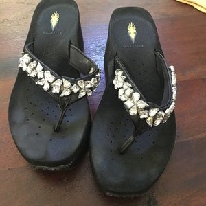 Volatile Black/Silver Gem sandals