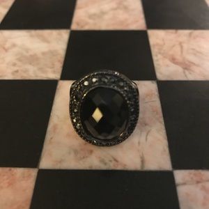 👀Stunning Black statement ring