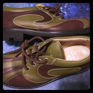 Fluevog vintage bowler style leather oxfords