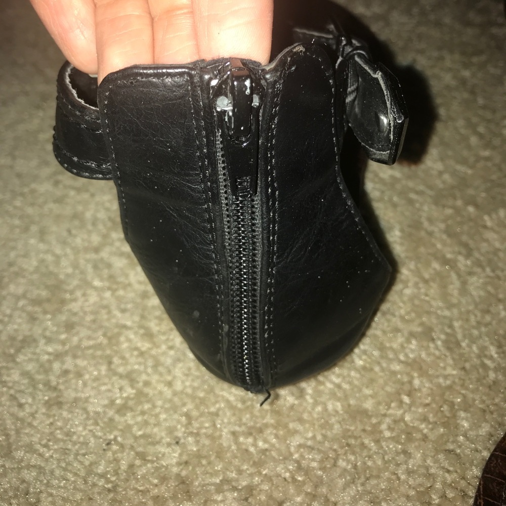 Sandals - Picture 3 of 4