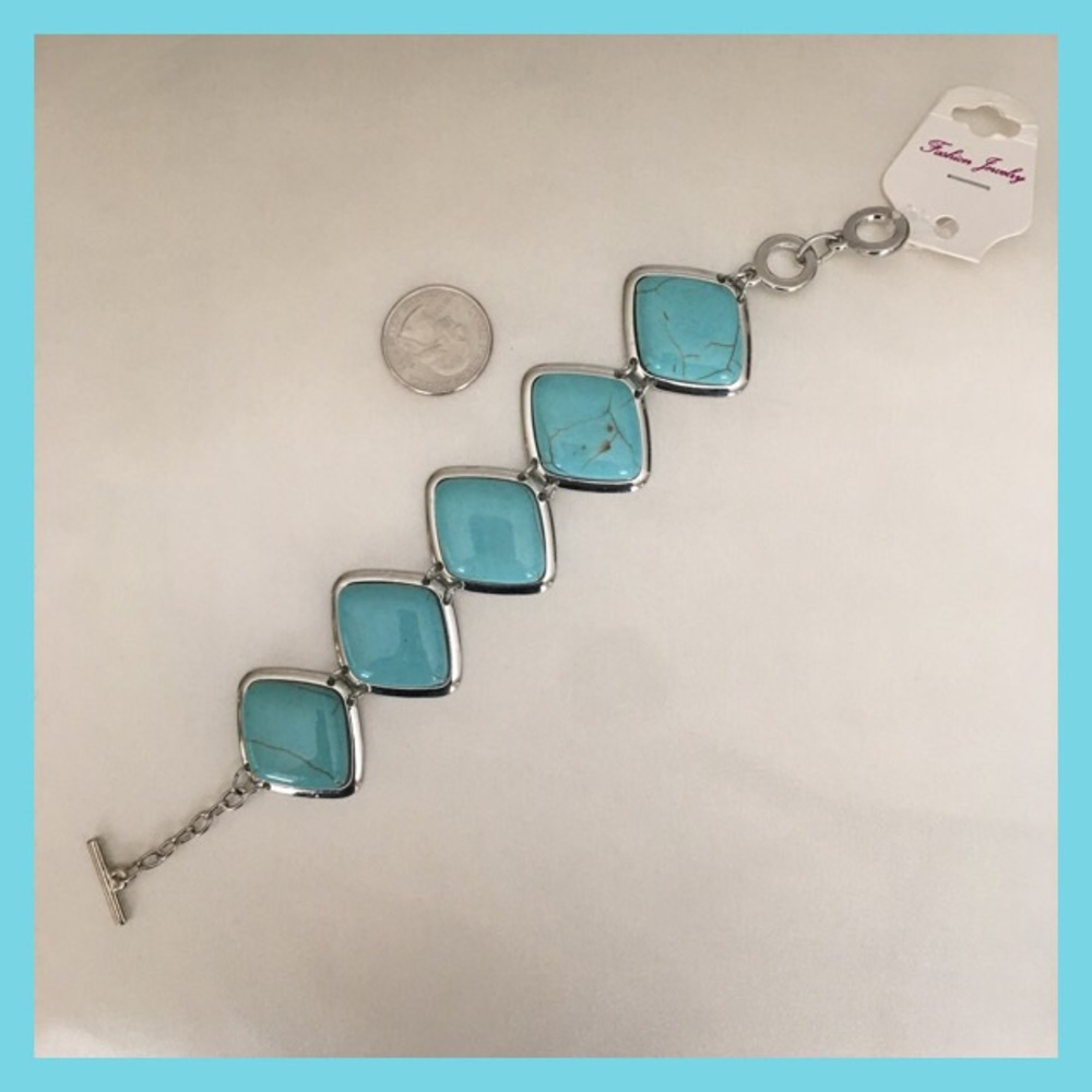 NWT Turquoise fashion jewelry bracelet